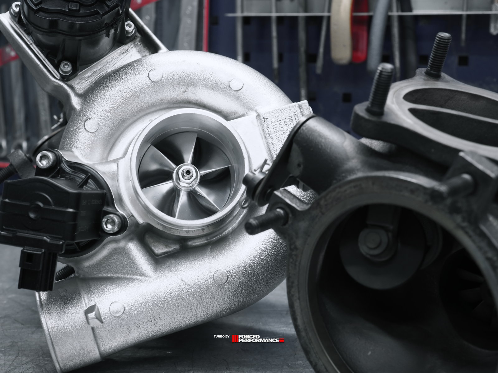 Тюнинг турбина для мотора V8 M840T в штатное место